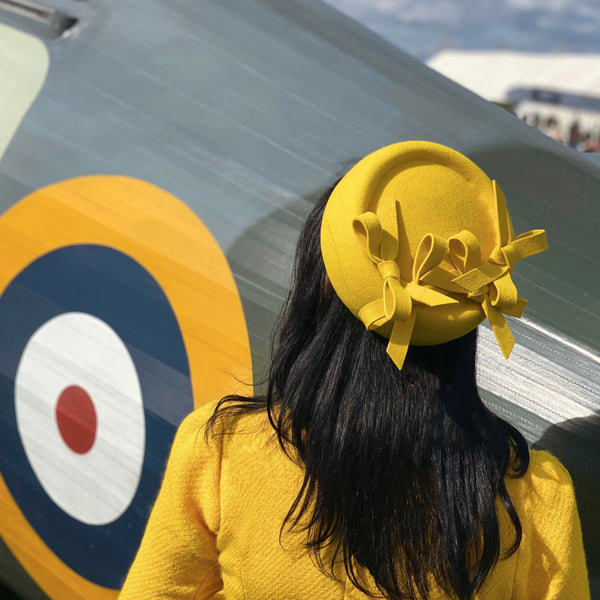 Cheltenham race daffodil yellow pillbox bow hat fascinator spring races wedding yuanlilondon millinery vintage 1960s style