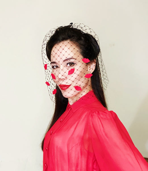kiss red lips black birdcage veil bridal party hat fascinator yuanlilondon millinery wedding