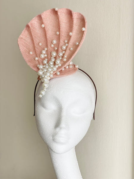 Blush Venus's Pearls Shell Fascinator