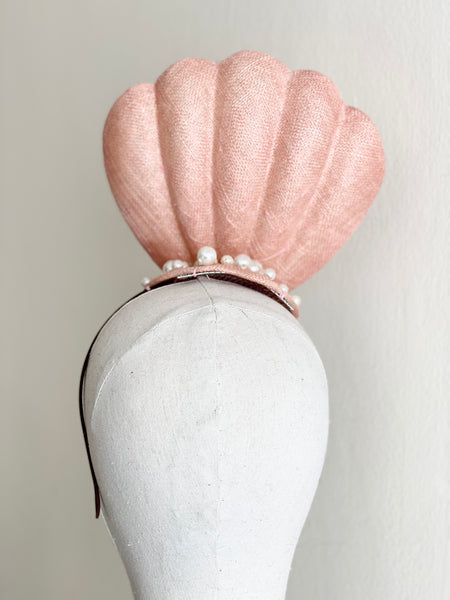 Blush Venus's Pearls Shell Fascinator