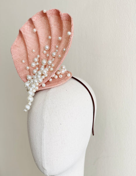 Blush Venus's Pearls Shell Fascinator