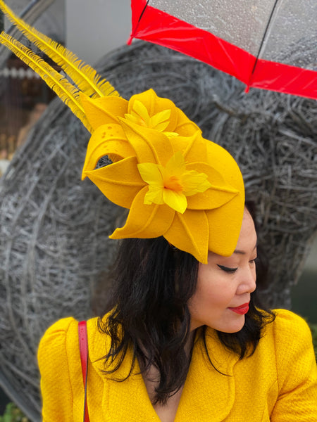 Cheltenham race yellow daffodils flowers hat fascinator spring races wedding yuanlilondon millinery